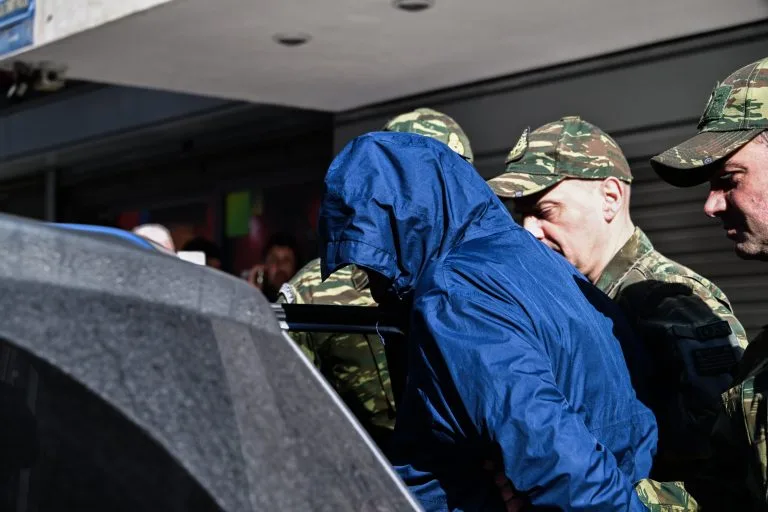 Υπόθεση κατασκοπείας: Στο μικροσκόπιο ο «άνθρωπος-σκιά» που κινούσε τα νήματα