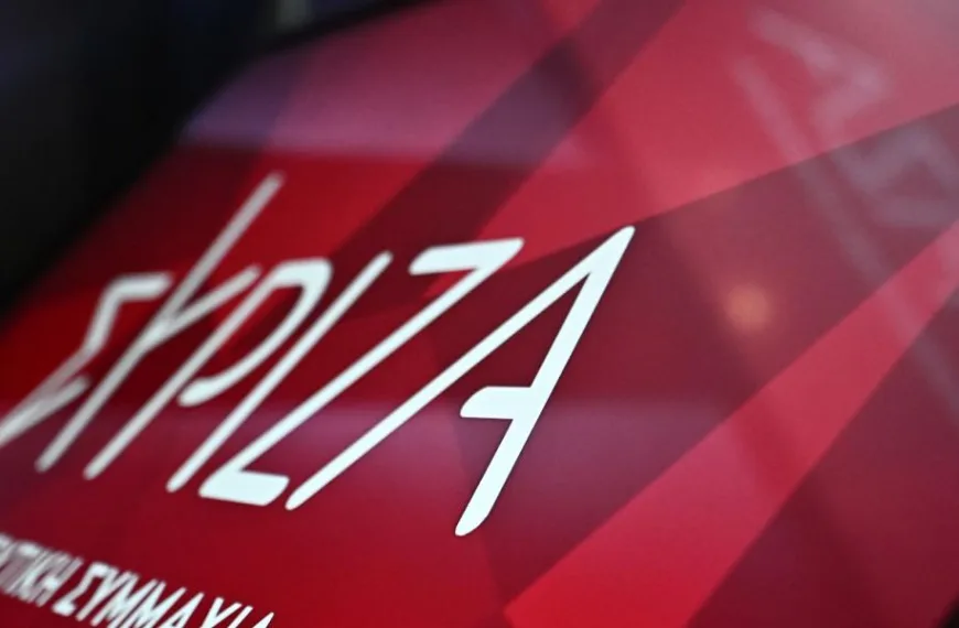 Σφοδρή κριτική ΣΥΡΙΖΑ-ΠΣ για το Εθνικό Απολυτήριο: «Κίνδυνος για πιο εξοντωτικές εξετάσεις και όξυνση ανισοτήτων»