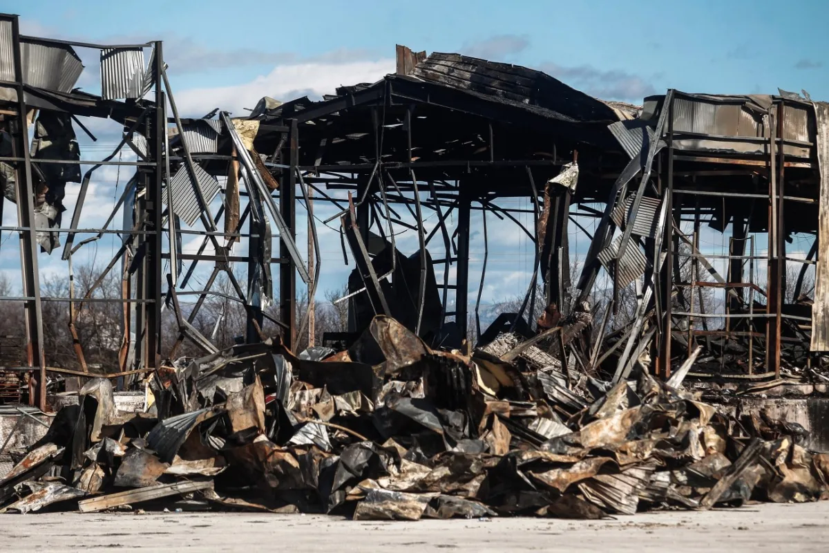 «Βιολάντα»: Στον ανακριτή ο ιδιοκτήτης μετά τη φονική έκρηξη – Νέα ευρήματα για κακοτεχνίες και λουκέτο σε δεύτερο εργοστάσιο