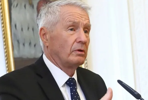 Έρευνα για διαφθορά εις βάρος του Θόρμπιορν Γιάγκλαντ λόγω δεσμών με τον Τζέφρι Έπστιν