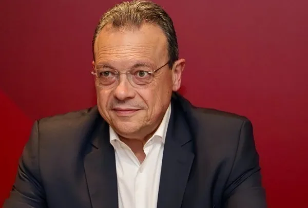 Φάμελλος: «Σκάνδαλο διαχείρισης ευρωπαϊκών πόρων – εμπλοκή πολλών κυβερνητικών προσώπων»