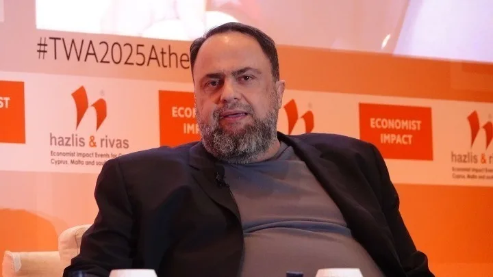 Μήνυμα συσπείρωσης από τον Βαγγέλης Μαρινάκης στο Ρέντη: «Πάνω απ’ όλα ο Ολυμπιακός»