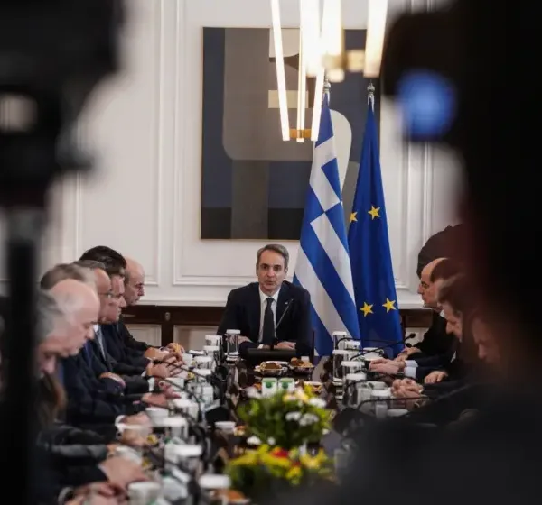 Μήνυμα Μητσοτάκη σε Σαμαρά για τις συμφωνίες με Chevron: «Η Ελλάδα ασκεί τα κυριαρχικά της δικαιώματα στην πράξη»