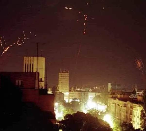 24 Μαρτίου 1999: Η νύχτα που άρχισαν οι βομβαρδισμοί στη Γιουγκοσλαβία