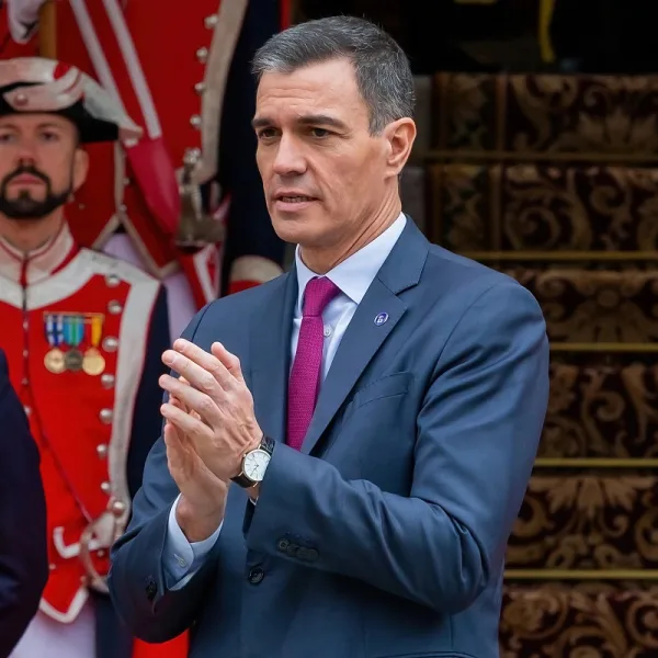 Γιατί ενοχλεί κάποιους καθ’ ημάς η ευρωπαϊκή “παραφωνία” του Σάντσεθ;