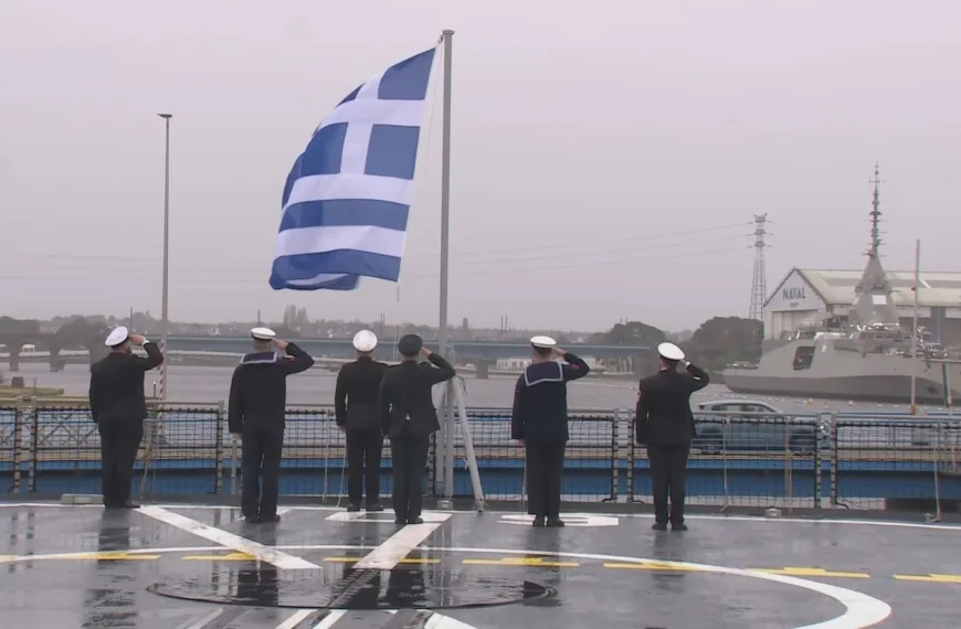 Από τη “συσπείρωση γύρω από τη σημαία” στις παγίδες μιας μακροχρόνιας πολεμικής κρίσης- Οι πιθανές συνέπειες και οι κίνδυνοι