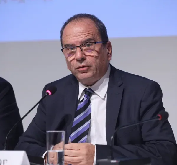 Ράμμος για το “Aliteia Forum”: «Η εξουσία δεν μπορεί να ορίζει ποια&hellip;