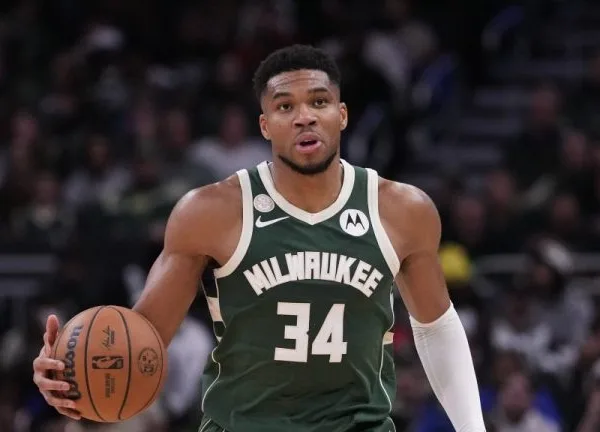 Γιάννης Αντετοκούνμπο: Επιστροφή με αυτοκριτική και μήνυμα ωριμότητας&hellip;