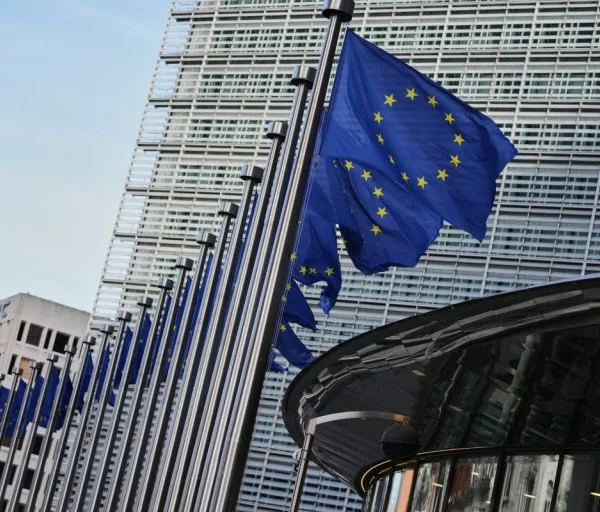 Σύνοδος υπό τη σκιά του πολέμου: Η δύσκολη εξίσωση για ενέργεια, άμυνα&hellip;
