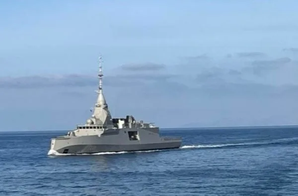 Εφτασαν οι ελληνικές φρεγάτες και τα F-16 στην Κύπρο