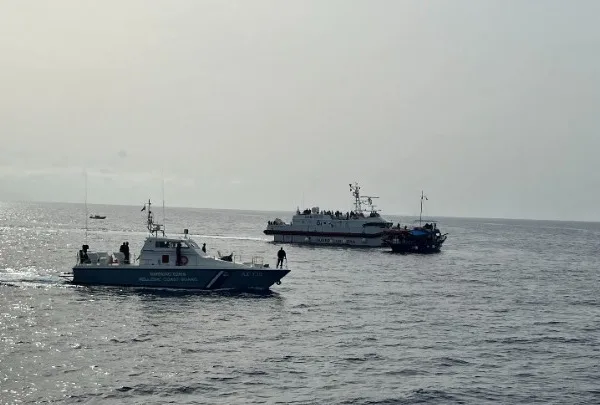 Ναυάγιο σκάφους της Frontex στο Καστελόριζο – Δύο τραυματίες, ο ένας σοβαρά