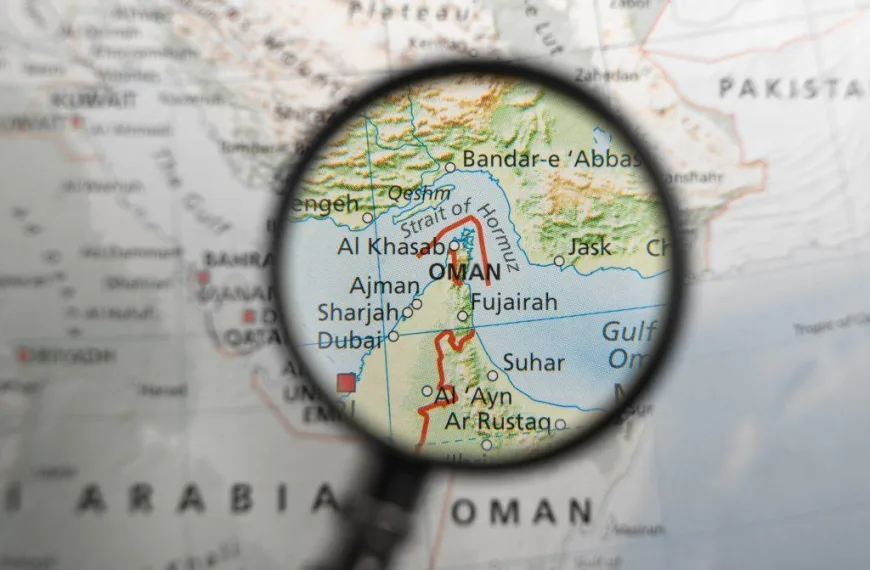 Ποιό είναι το “μοντέλο της Μαύρης Θάλασσας” που μπορεί να προτείνουν οι Ευρωπαίοι στον Τραμπ για τα Στενά του Ορμούζ