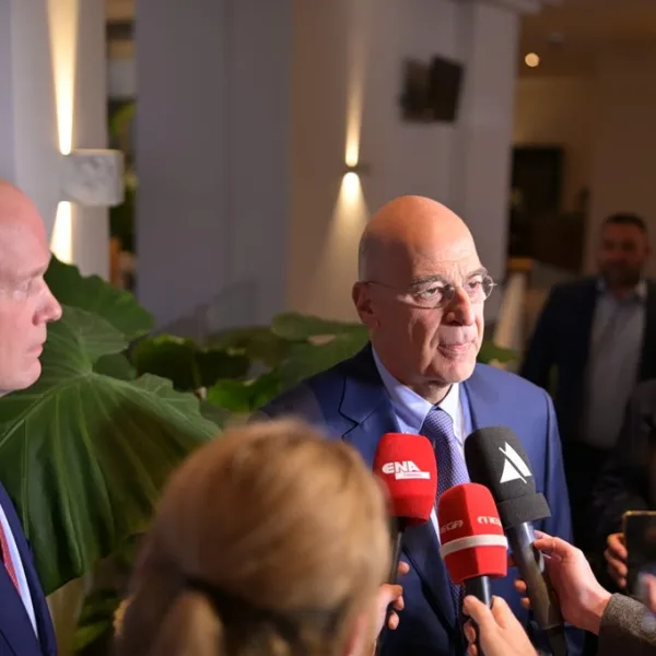 Δένδιας: Είμαι περήφανος για τις ΕΔ – Γουίτακερ: Η Ελλάδα έχει πάρει&hellip;