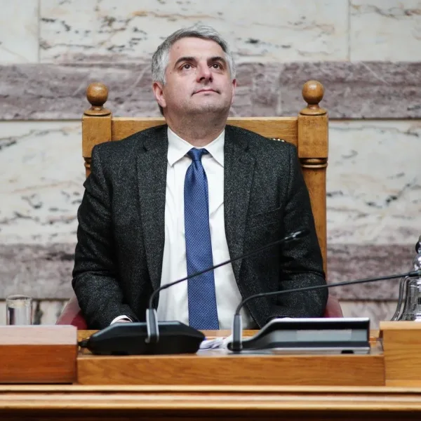 Δημιουργούν “ηθικό δεδικασμένο” τα εγκώμια στον Οδυσσέα για την παράδοση της έδρας&hellip;