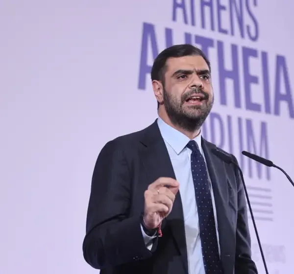 Πρόταση για άρση της ανωνυμίας στο διαδίκτυο από τον Παύλο Μαρινάκη