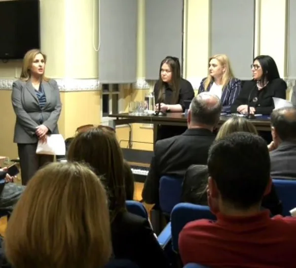 Γυναίκες δημοσιογράφοι στην περιφέρεια: Προκλήσεις, εμπειρίες και&hellip;