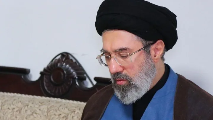 Μοζτάμπα Χαμενεΐ: Το Στενό του Χορμούζ πρέπει να παραμείνει κλειστό