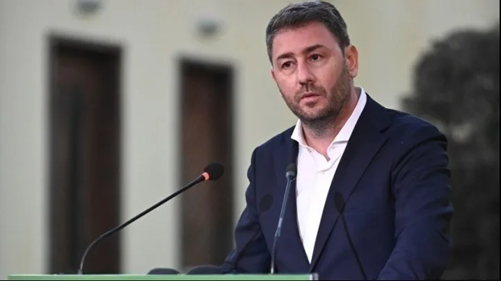 ΠΑΣΟΚ: Πρόσκληση Ανδρουλάκη για θεσμικό διάλογο με ΣΥΡΙΖΑ και Νέα Αριστερά