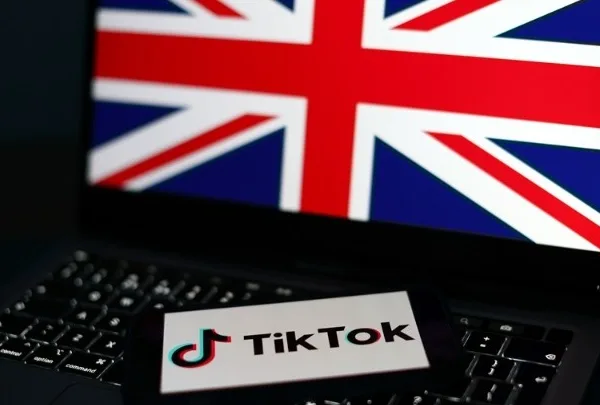 Βρετανία: Όχι οθόνες πριν από την ηλικία των δύο ετών – Νέες&hellip;
