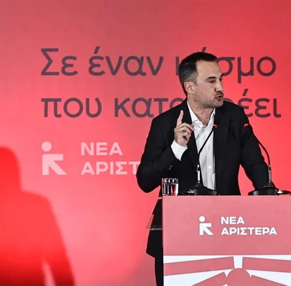 Αλέξης Χαρίτσης: Στο κατώφλι της εξόδου από τη Νέα Αριστερά