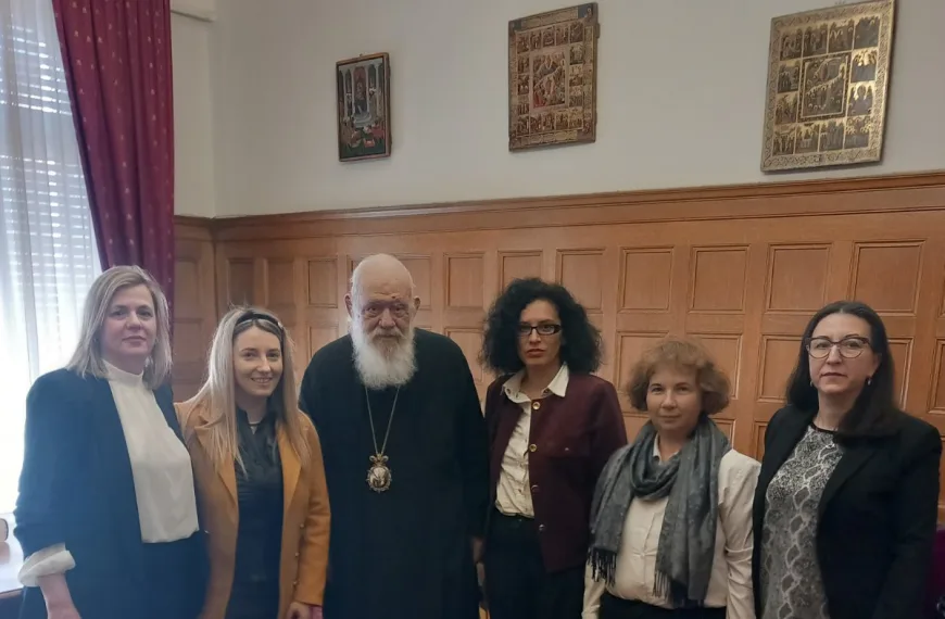 Συνάντηση θεολόγων με τον Αρχιεπίσκοπο για τη θρησκευτική εκπαίδευση