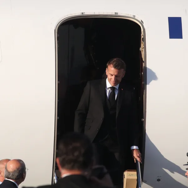 O Μακρόν στην Αθήνα: Ενίσχυση της ελληνογαλλικής στρατηγικής σχέσης