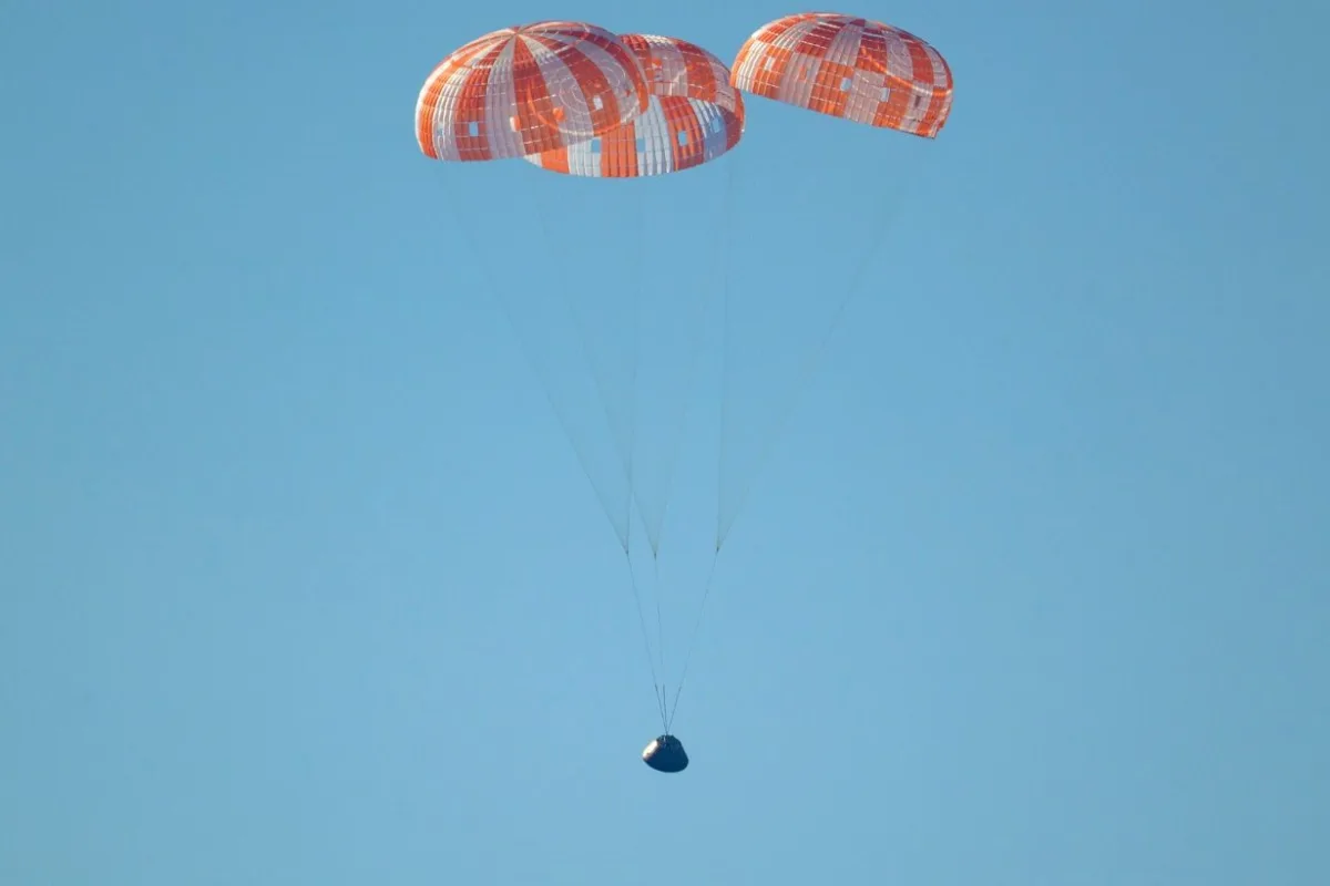 Artemis II: Ιστορική επιστροφή στη Γη μετά το ταξίδι γύρω από τη Σελήνη
