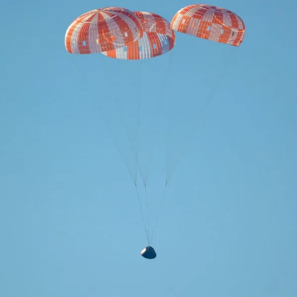 Artemis II: Ιστορική επιστροφή στη Γη μετά το ταξίδι γύρω από τη&hellip;