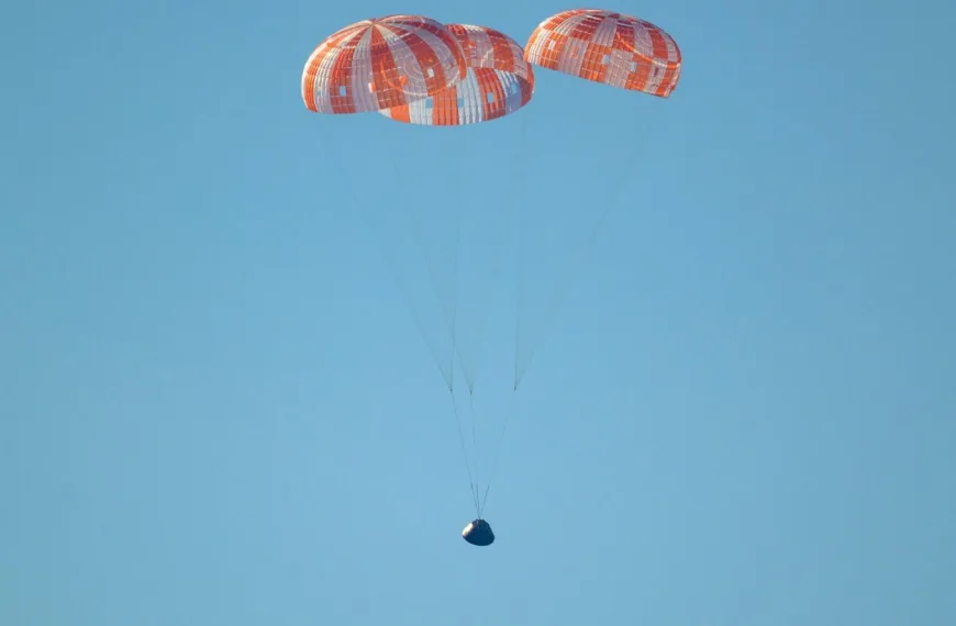 Artemis II: Ιστορική επιστροφή στη Γη μετά το ταξίδι γύρω από τη Σελήνη