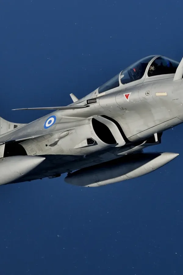 Σενάρια για αποστολή ελληνικών Mirage στην Ουκρανία: Η γαλλική πρόταση με αντάλλαγμα Rafale και οι επιφυλάξεις της Αθήνας