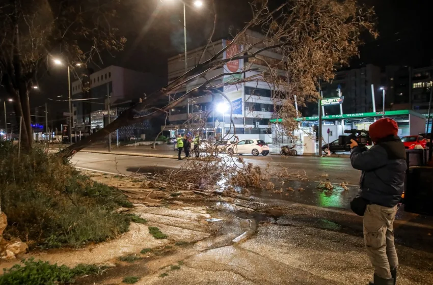 Κακοκαιρία Erminio: Ένας νεκρός και εκτεταμένες καταστροφές στην Αττική
