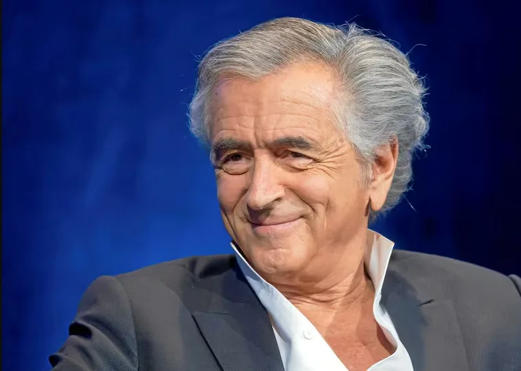 Μαζική έξοδος συγγραφέων από τον Grasset: Όταν η λογοτεχνία συγκρούεται με την εξουσία&hellip;