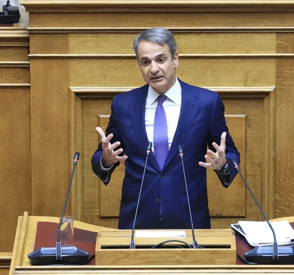 Μητσοτάκης: «Ο δολοφονικός βούρκος δηλητηριάζει τη δημοκρατία» – Αιχμές για τοξικότητα και Ευρωπαϊκή Εισαγγελία