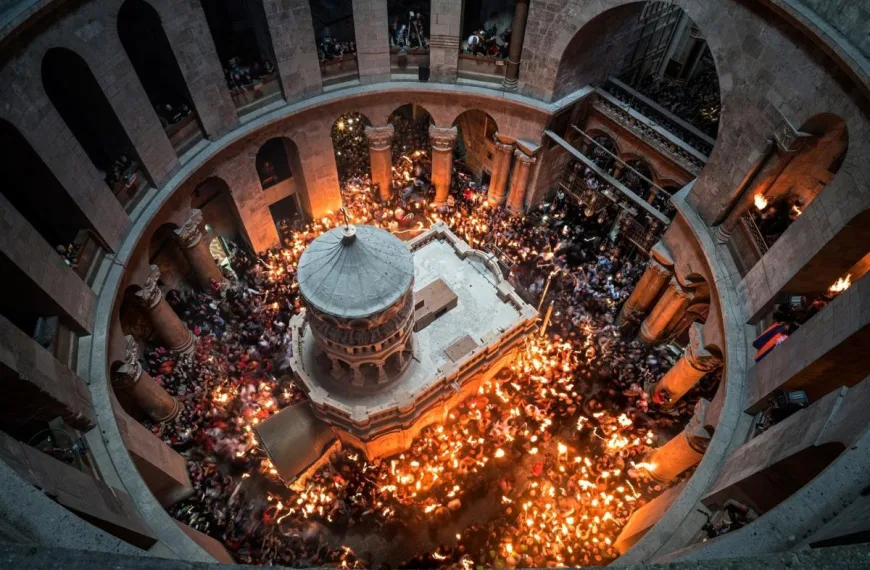 Ευστάθιος Λιανός Λιάντης / Τι είναι το Άγιο Φως;