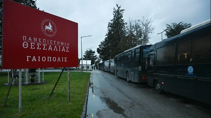 Δίκη Τεμπών: Με δυσκολίες συνεχίζεται η διαδικασία στο Εφετείο Κακουργημάτων Λάρισας