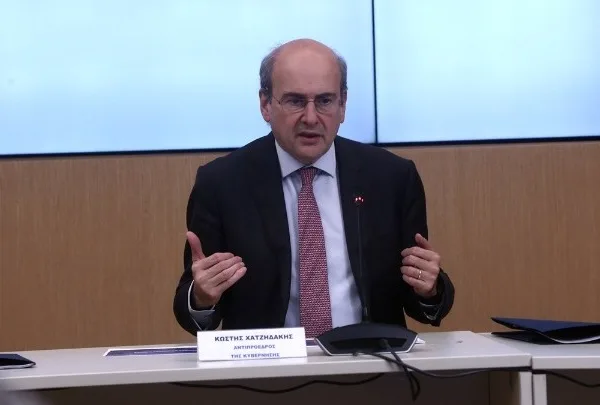 Χατζηδάκης: «Αυστηρότητα και ευαισθησία» για τον ΟΠΕΚΕΠΕ