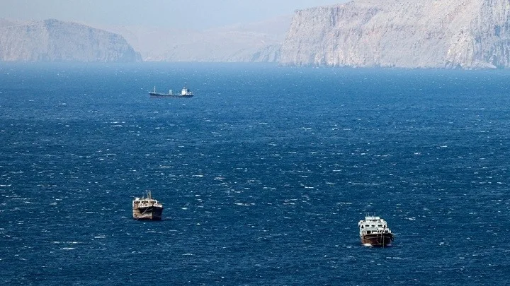 Κλιμάκωση στο Στενό του Ορμούζ: Οι Φρουροί της Επανάστασης απειλούν με στρατιωτική&hellip;
