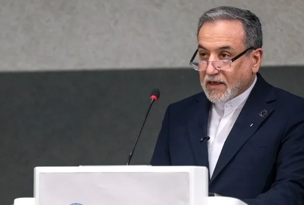 Η Τεχεράνη κατηγορεί τις ΗΠΑ για την αποτυχία των συνομιλιών στο Πακιστάν