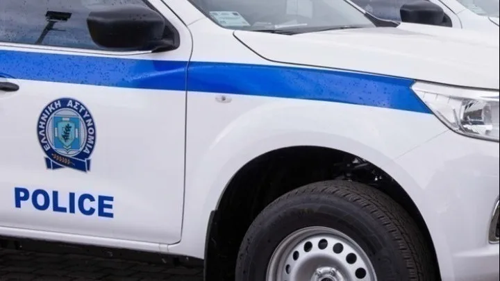 Διπλή ένοπλη επίθεση από 89χρονο σε Αθήνα και σχέδιο διαφυγής στην Ιταλία εξετάζει η ΕΛΑΣ