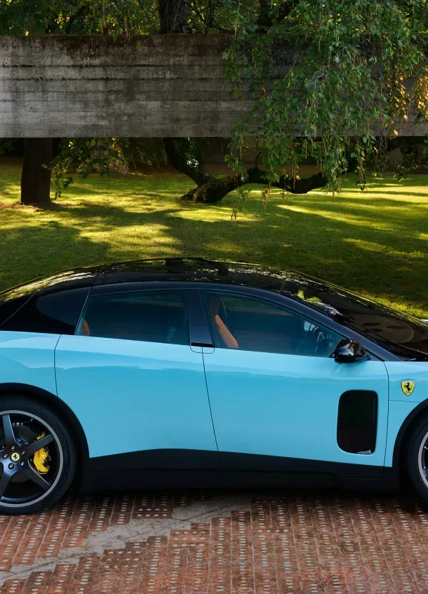 Η Lamborghini δικαιώνει την επιλογή των plug-in υβριδικών μετά το σοκ της Ferrari Luce
