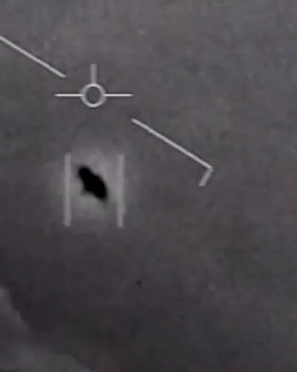 Αρχεία UFO από το Πεντάγωνο: Οι αποχαρακτηρισμένες αναφορές για θεάσεις στο Αιγαίο και τα βίντεο που προκαλούν νέα ερωτήματα