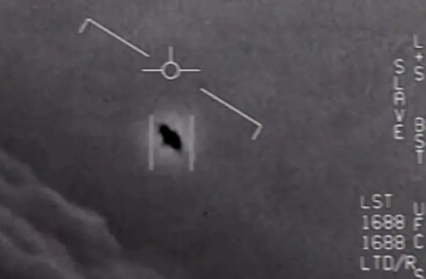 Αρχεία UFO από το Πεντάγωνο: Οι αποχαρακτηρισμένες αναφορές για θεάσεις στο Αιγαίο&hellip;