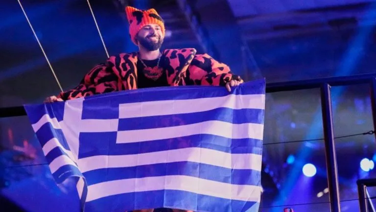 Eurovision 2026: Στον μεγάλο τελικό η Ελλάδα με τον Akylas και το «Ferto» – «Το στάδιο ξεσηκώθηκε»