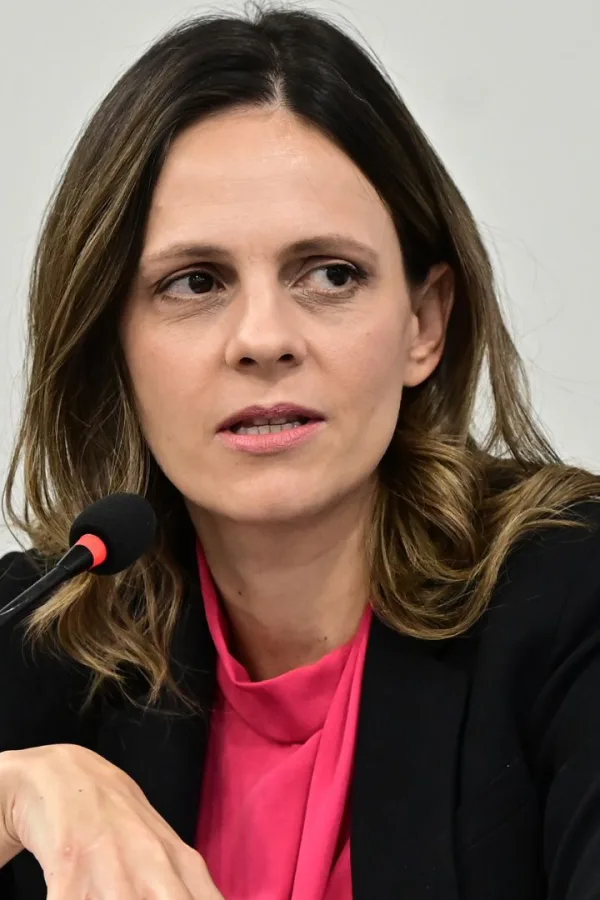 Έφη Αχτσιόγλου: Παρούσα στον αγώνα για την ανατροπή της Δεξιάς – Τι είπε για τον Αλέξη Τσίπρα