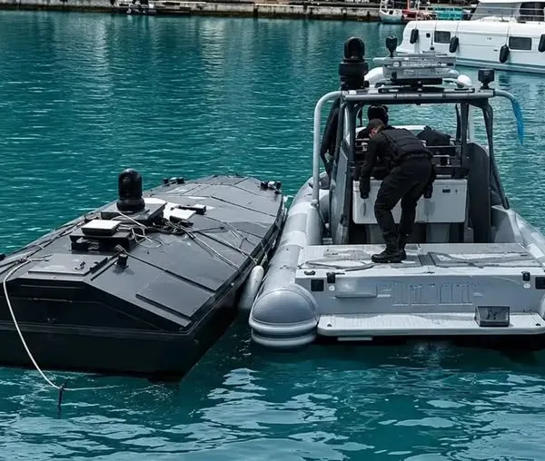Λευκάδα: Χειρόγραφες σημειώσεις στα ρωσικά και ουκρανικά στο drone – Τι δείχνει η ανάλυση του USV