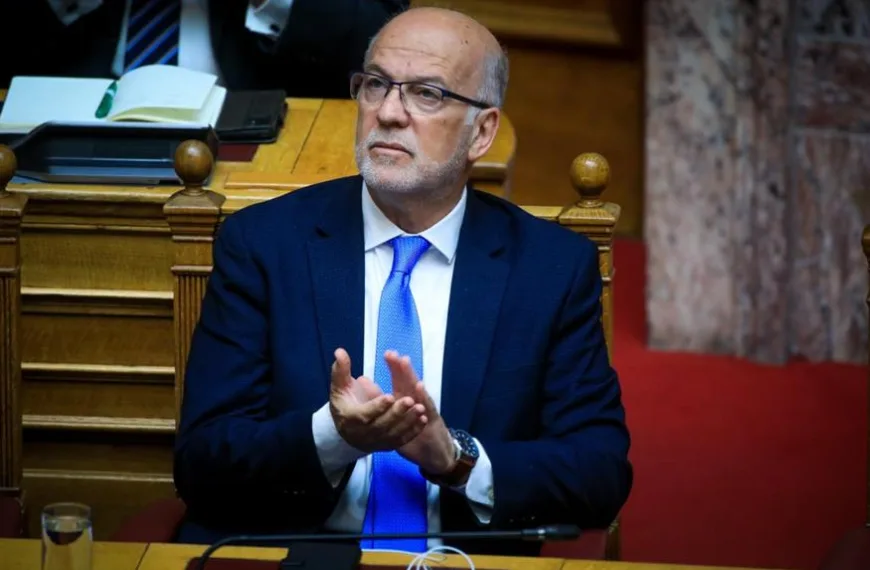 Φλωρίδης κατά Κωνσταντοπούλου: «Θα σας συνιστούσα να βρείτε έναν καλό δικηγόρο»
