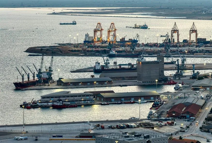 Economist: Το νέο γεωπολιτικό μέτωπο από τον Πειραιά έως την Αλεξανδρούπολη