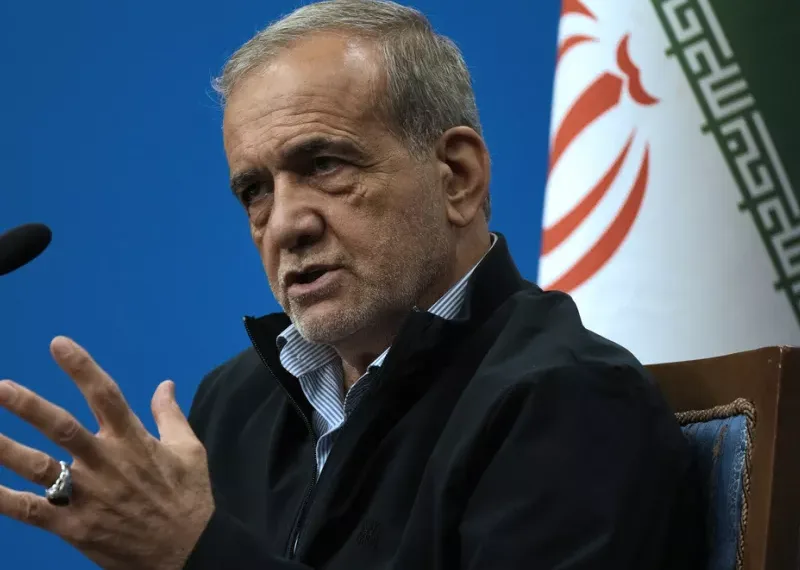 Θρίλερ στις διαπραγματεύσεις ΗΠΑ – Ιράν: Ο Τραμπ κρατά ανοιχτά όλα τα&hellip;