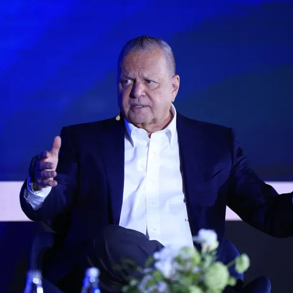 Ευάγγελος Μυτιληναίος: Προειδοποίηση για φυσικό αέριο, στήριξη στην αποθήκευση ενέργειας και αιχμές&hellip;