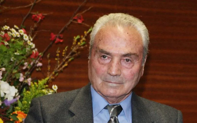 Πέθανε ο Σταύρος Τσώχος στα 89 – Η πορεία του από τον Ολυμπιακό&hellip;